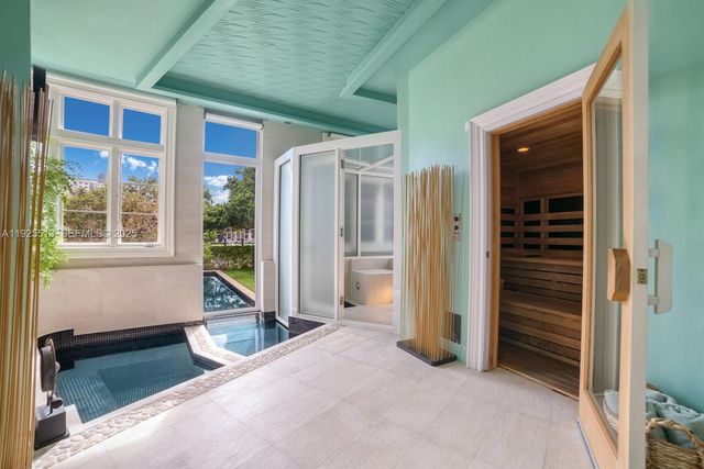 142 S Island Dr, Golden Beach, FL 33160