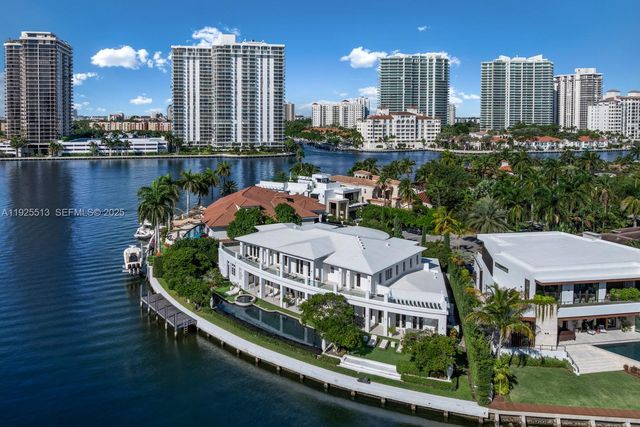 142 S Island Dr, Golden Beach, FL 33160