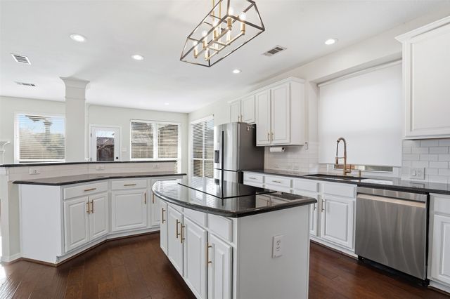 112 Freedom Court, Rockwall, TX 75032