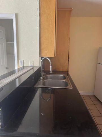 23276 Orange Avenue 4, Lake Forest, CA 92630