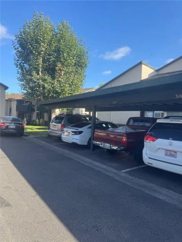 23276 Orange Avenue 4, Lake Forest, CA 92630