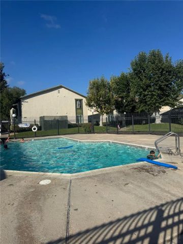 23276 Orange Avenue 4, Lake Forest, CA 92630