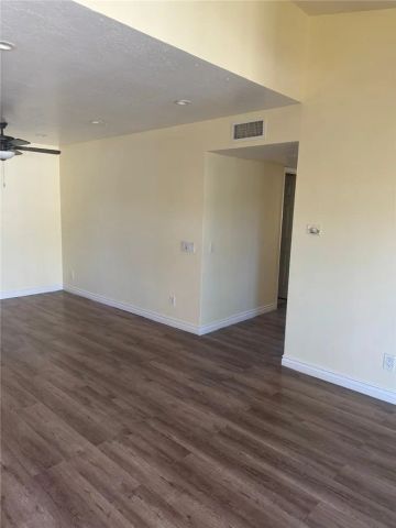 23276 Orange Avenue 4, Lake Forest, CA 92630