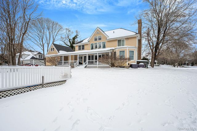 3 Moss Creek Lane, East Patchogue, NY 11772