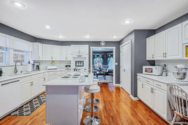 3 Moss Creek Lane, East Patchogue, NY 11772