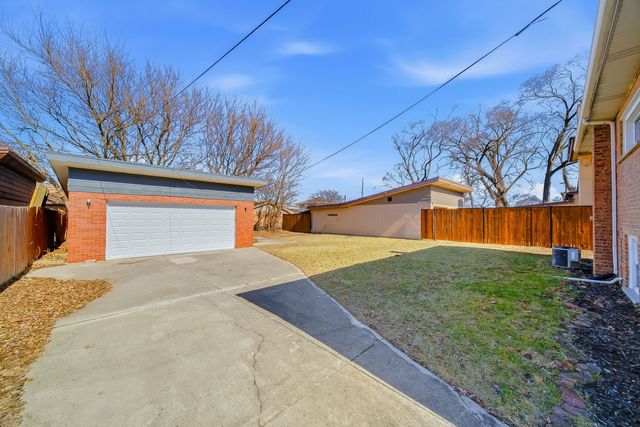 4024 W 106th Street, Oak Lawn, IL 60453