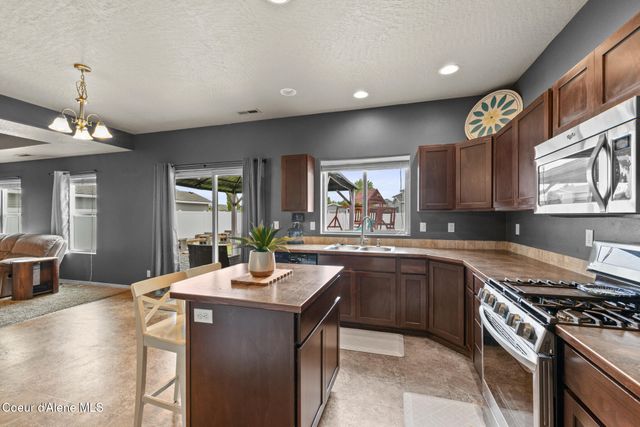 7294 N DOWNING LN, Coeur D'alene, ID 83815