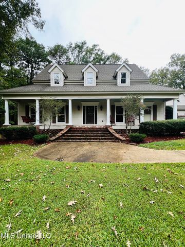 611 S Springlake Circle, Terry, MS 39170