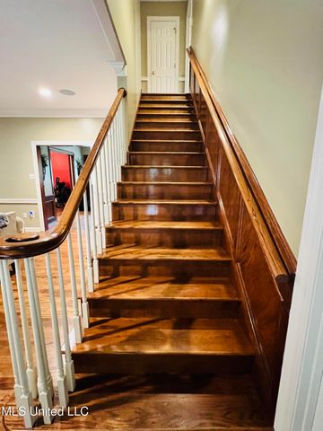 611 S Springlake Circle, Terry, MS 39170