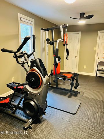 611 S Springlake Circle, Terry, MS 39170