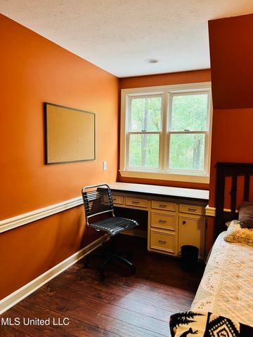 611 S Springlake Circle, Terry, MS 39170