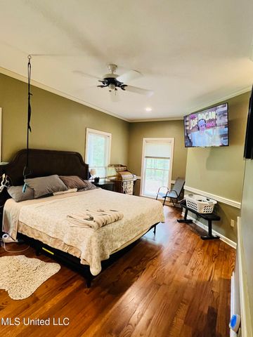 611 S Springlake Circle, Terry, MS 39170