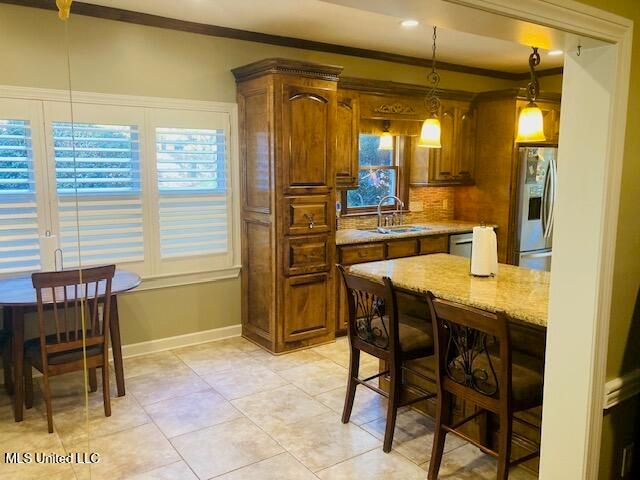 611 S Springlake Circle, Terry, MS 39170