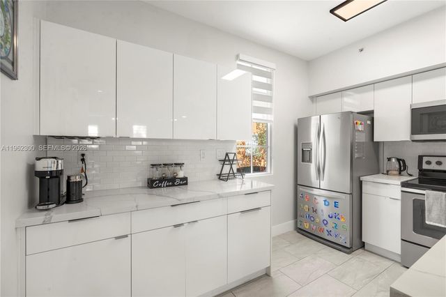 2991 NE 185th St 1706, Aventura, FL 33180