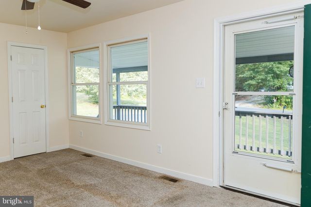 238 ADMIRAL DR, Ruther Glen, VA 22546