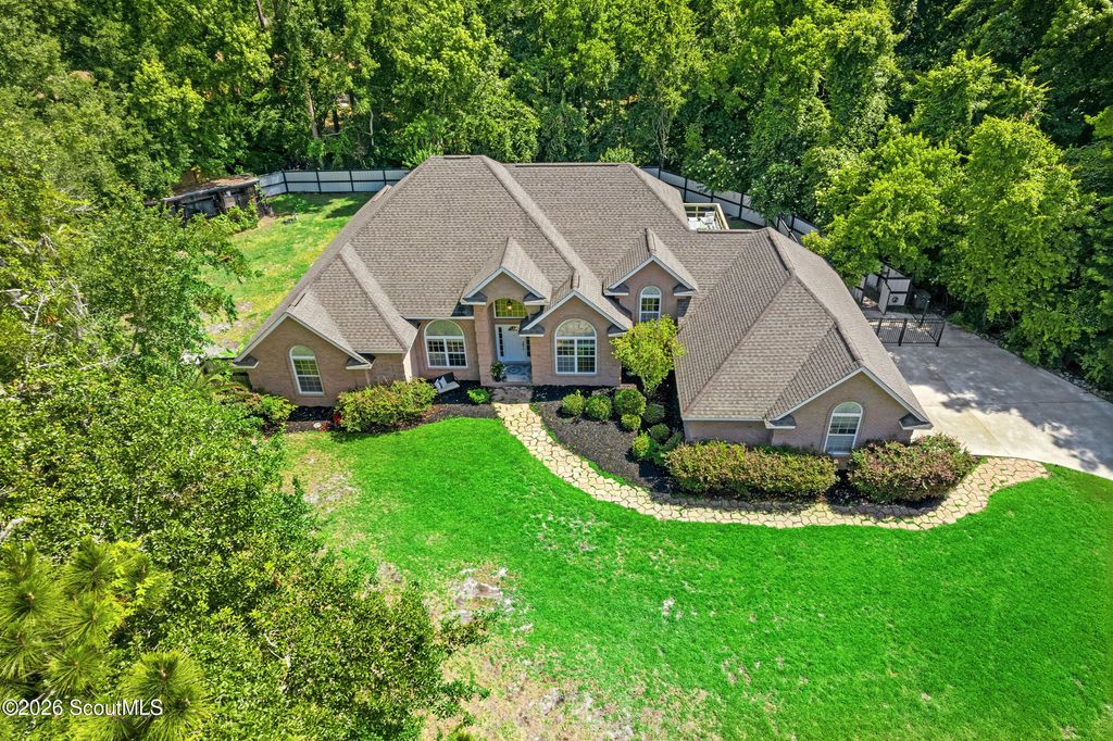 849 E Hilton Avenue, Kingsland, GA 31548