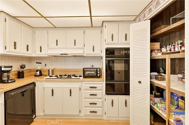 2240 Golden Oak Lane 11, Merced, CA 95341