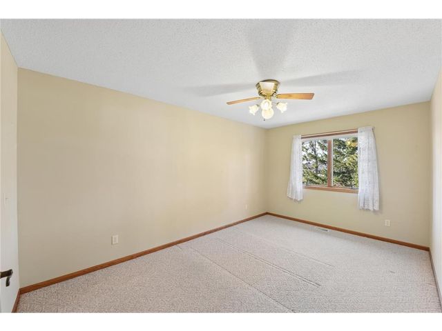 1102 Highpoint Court, New Richmond, WI 54017