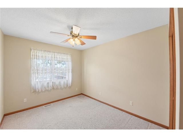 1102 Highpoint Court, New Richmond, WI 54017