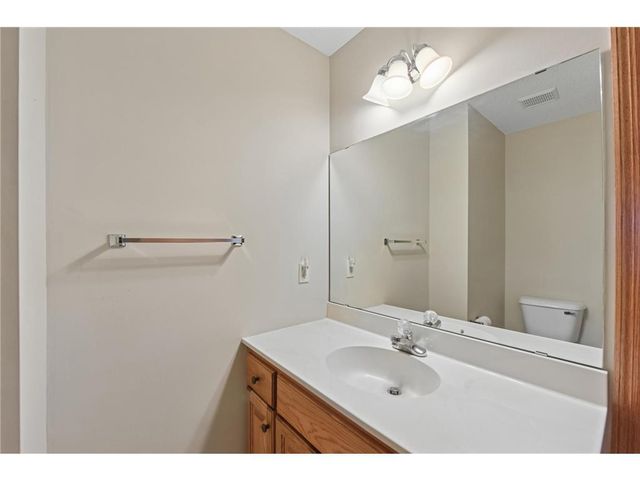 1102 Highpoint Court, New Richmond, WI 54017