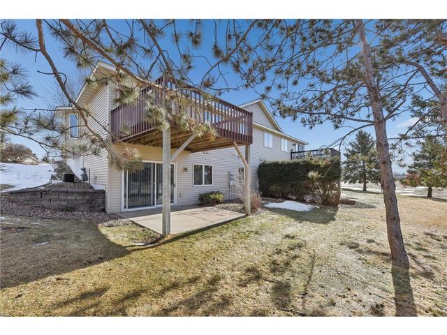 1102 Highpoint Court, New Richmond, WI 54017