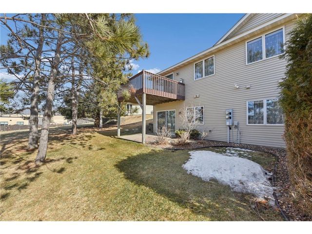 1102 Highpoint Court, New Richmond, WI 54017