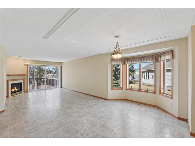 1102 Highpoint Court, New Richmond, WI 54017