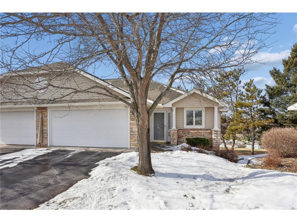 1102 Highpoint Court, New Richmond, WI 54017