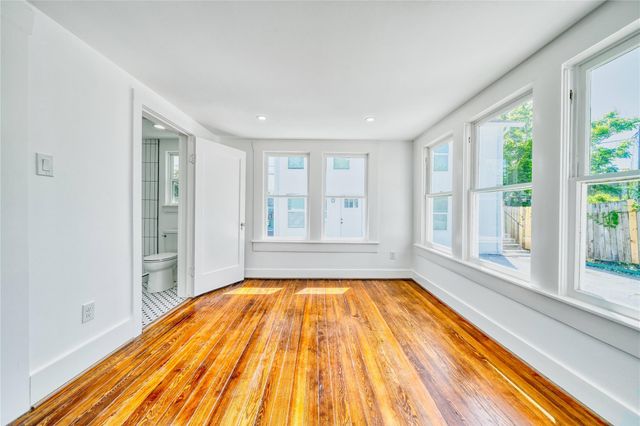 1569 Elliott Street, Houston, TX 77023