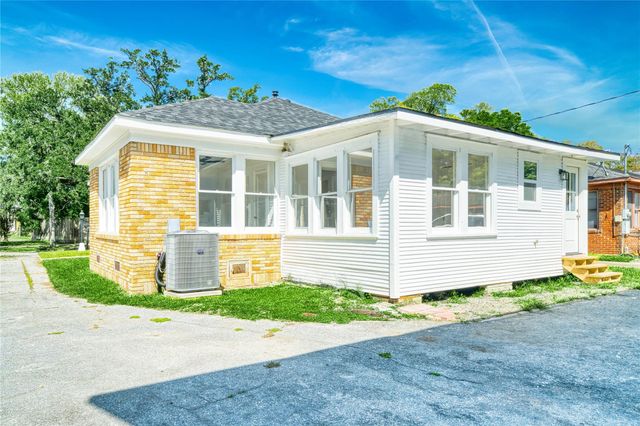 1569 Elliott Street, Houston, TX 77023