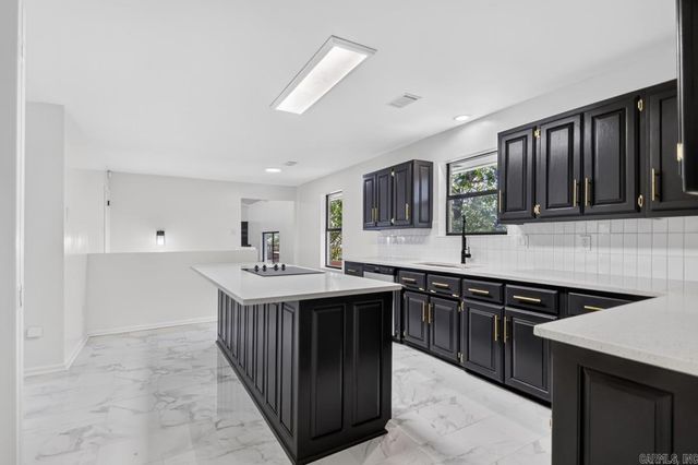 13721 Saint Charles Boulevard, Little Rock, AR 72211