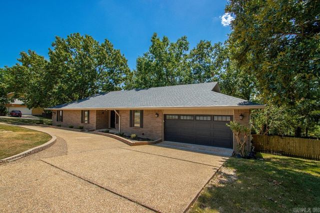13721 Saint Charles Boulevard, Little Rock, AR 72211