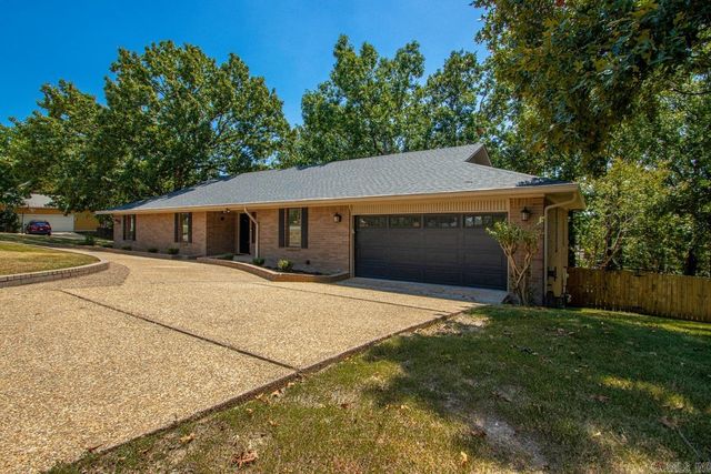 13721 Saint Charles Boulevard, Little Rock, AR 72211