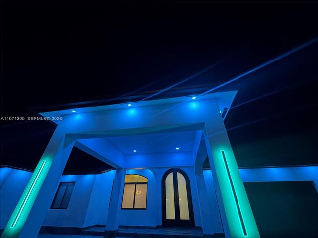 13430 SW 192nd St, Miami, FL 33177