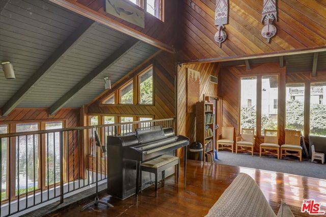 4845 Maytime Lane, Culver City, CA 90230