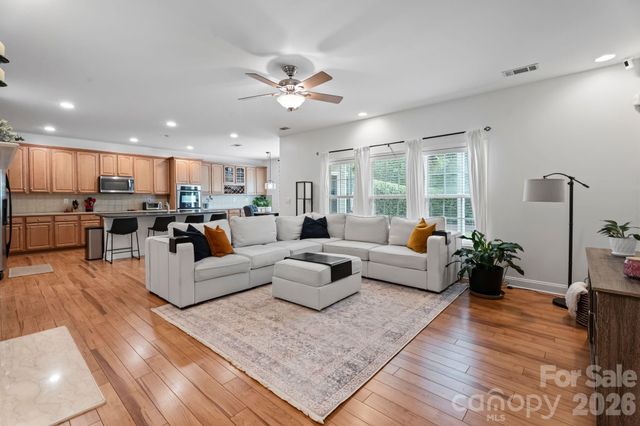 9509 Seamill Road, Charlotte, NC 28278