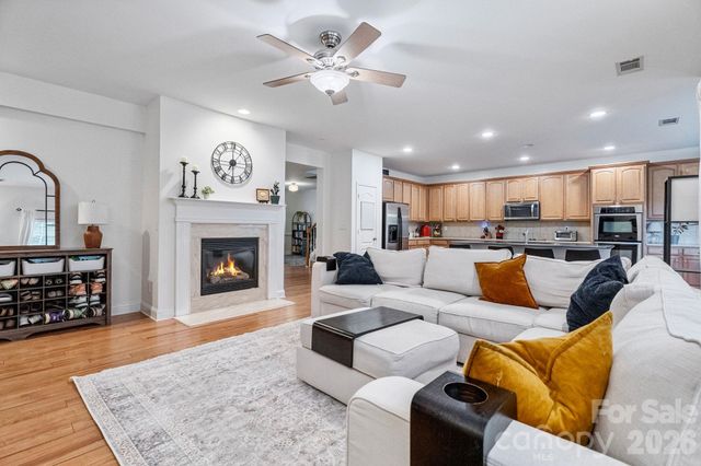 9509 Seamill Road, Charlotte, NC 28278