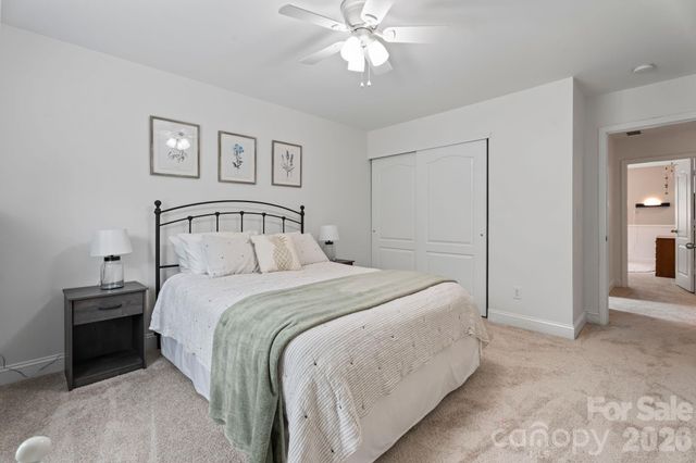 9509 Seamill Road, Charlotte, NC 28278