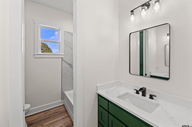 1370 County Road 1660, Alba, TX 75410