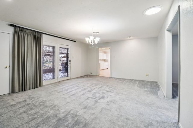 115 N Wisteria Street, Mansfield, TX 76063