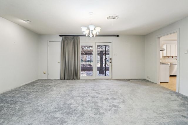 115 N Wisteria Street, Mansfield, TX 76063