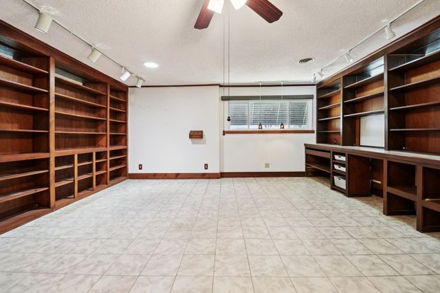 115 N Wisteria Street, Mansfield, TX 76063