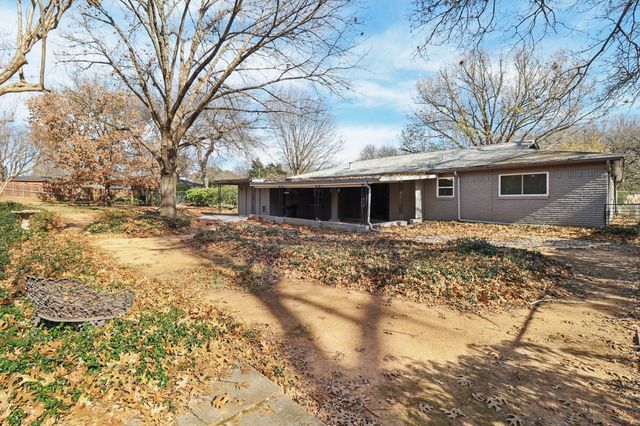 115 N Wisteria Street, Mansfield, TX 76063