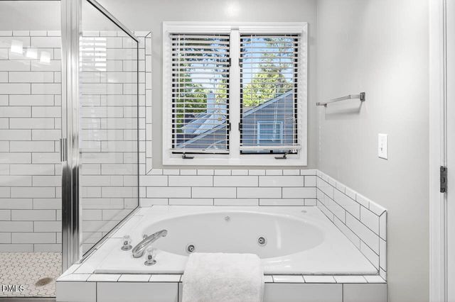 206 Windhover Drive, Chapel Hill, NC 27514