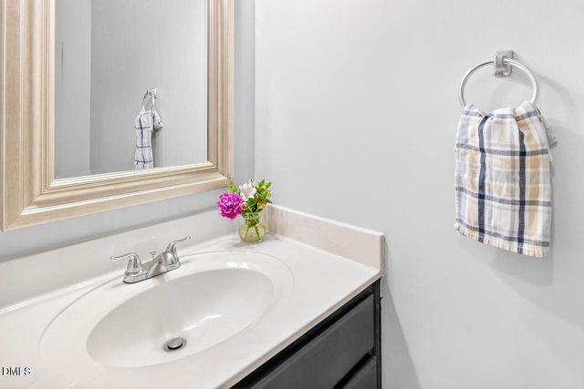 206 Windhover Drive, Chapel Hill, NC 27514