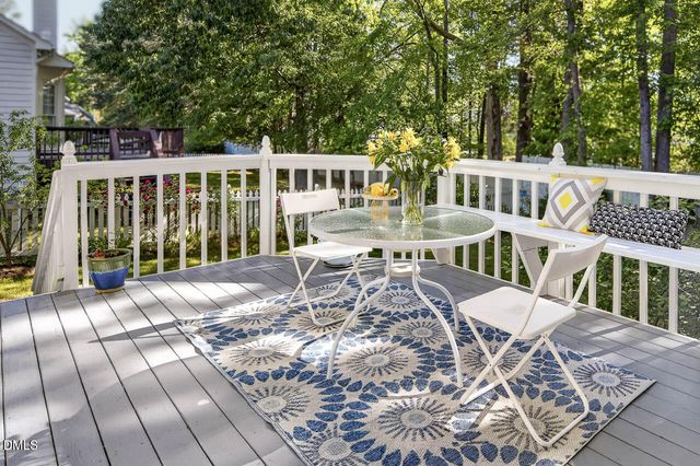 206 Windhover Drive, Chapel Hill, NC 27514