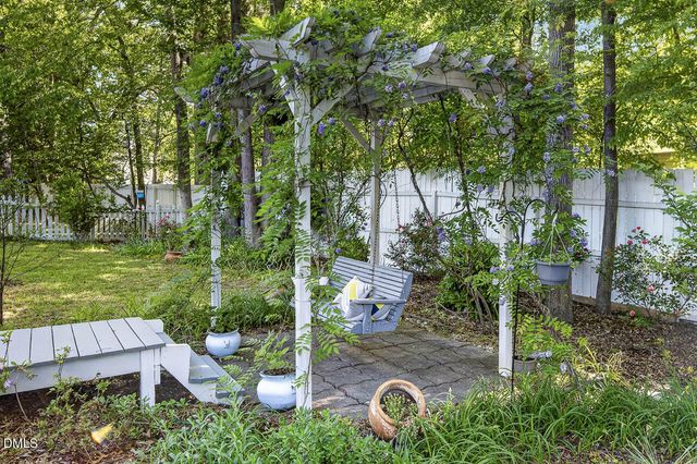 206 Windhover Drive, Chapel Hill, NC 27514