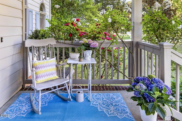 206 Windhover Drive, Chapel Hill, NC 27514