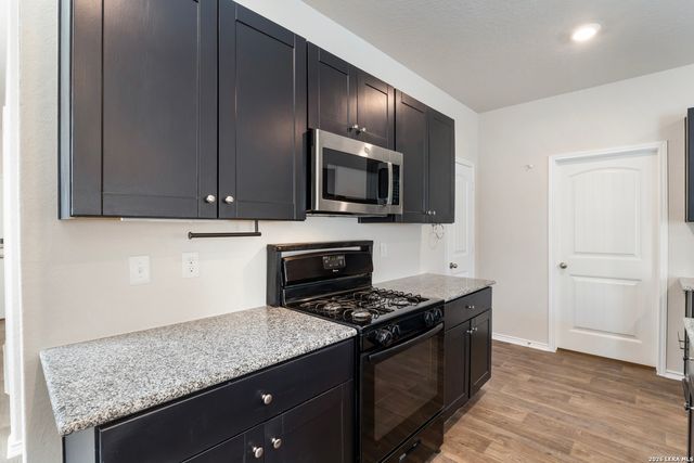 3362 Stoney Knl, San Antonio, TX 78245