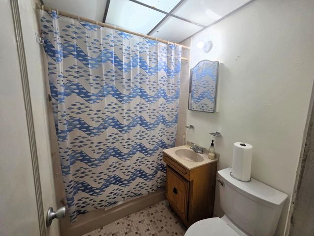 1060 W 26th Court, Riviera Beach, FL 33404